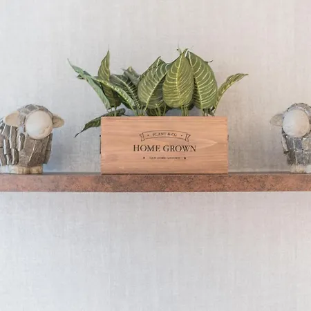 The Old Stamp House Retreat- Three En-suite Bedrooms Village Location 公寓 安布尔塞德