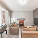 The Old Stamp House Retreat- Three En-suite Bedrooms Village Location * Ambleside