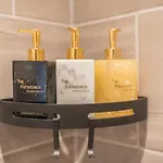 The Old Stamp House Retreat- Three En-suite Bedrooms Village Location