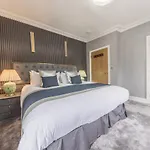 公寓 The Old Stamp House Retreat- Three En-suite Bedrooms Village Location 安布尔塞德