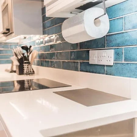 Apartamento The Old Stamp House Retreat - Three En-Suite Bedrooms With Parking *