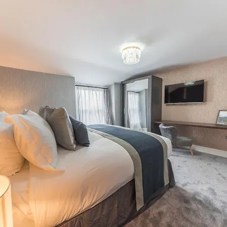 Apartamento The Old Stamp House Retreat - Three En-Suite Bedrooms With Parking